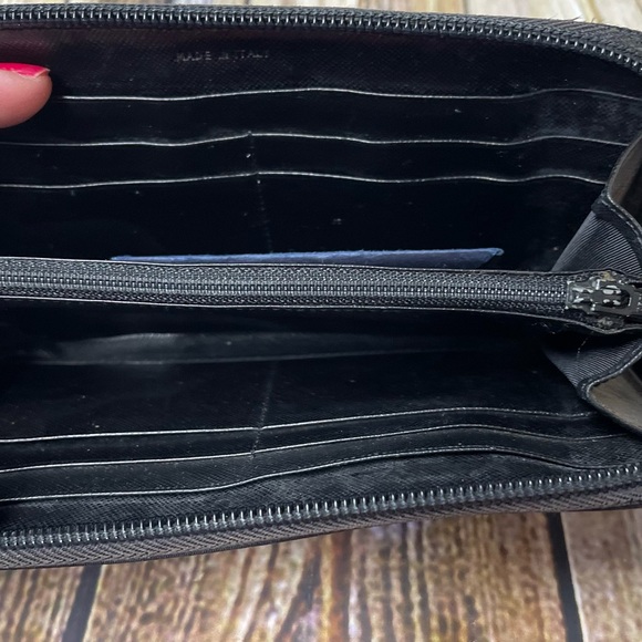 Prada Nylon Zip Around with Authenticity Certificate Card - Picture 3 of 11